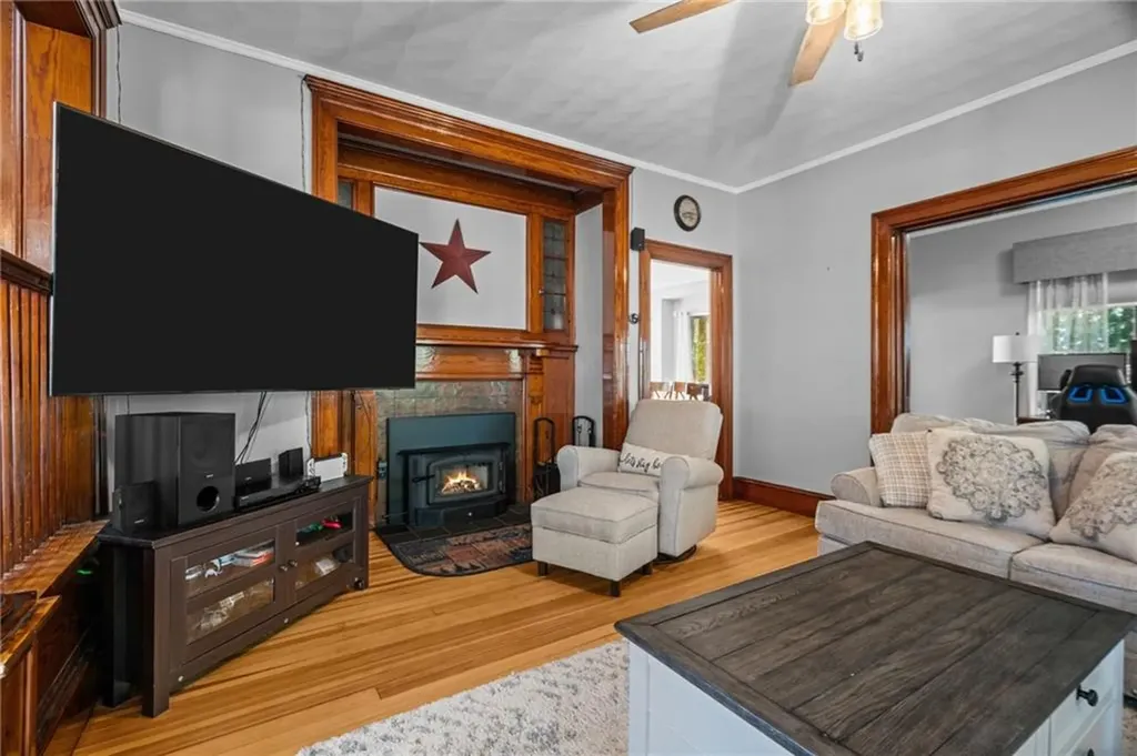 668 Park Avenue Woonsocket RI 02895
