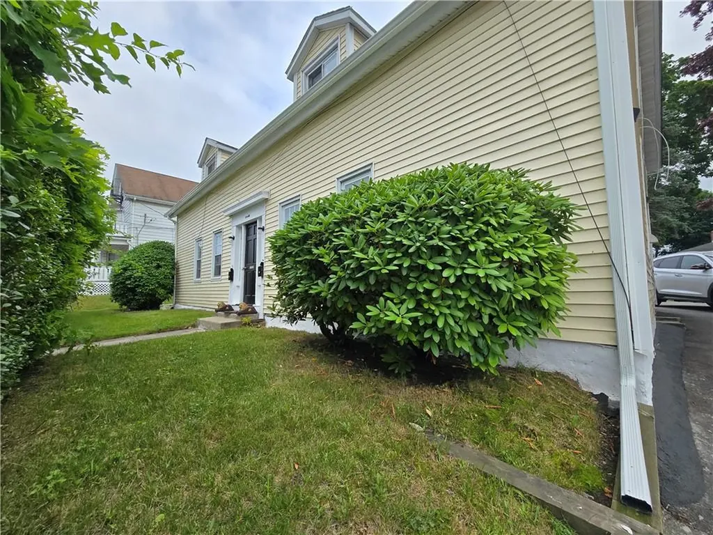 1042 Douglas Avenue Providence RI 02904
