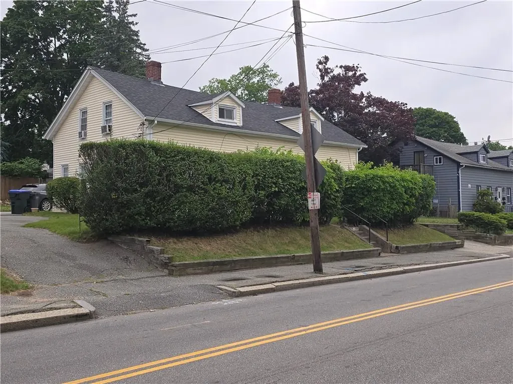 1042 Douglas Avenue Providence RI 02904