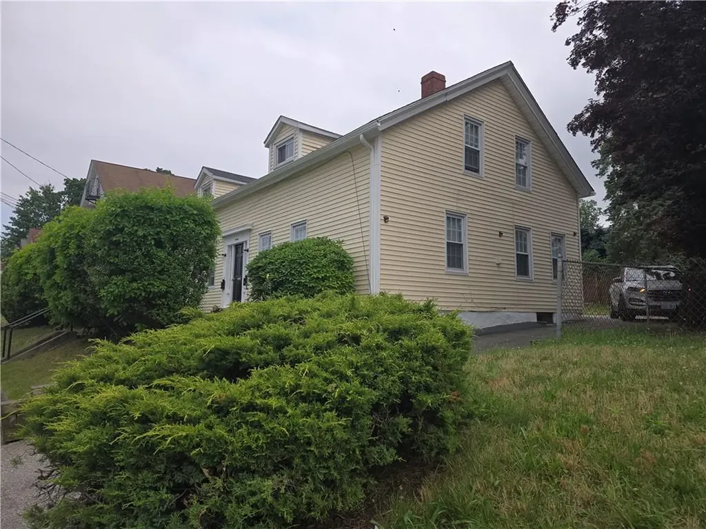 1042 Douglas Avenue Providence RI 02904