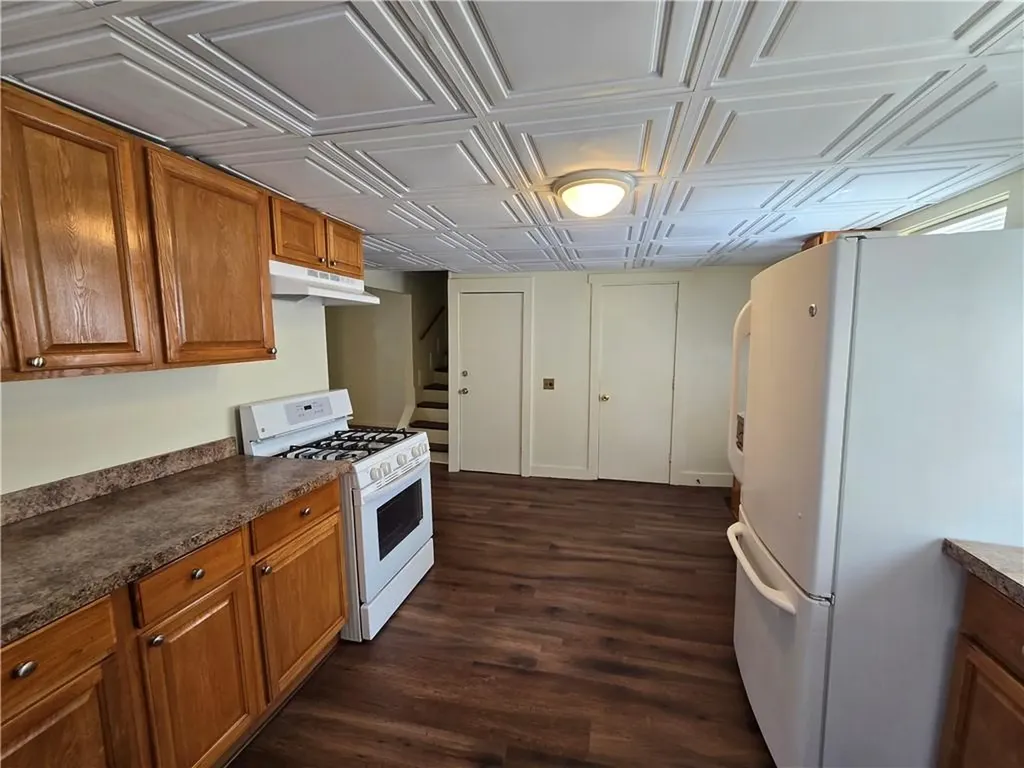 1042 Douglas Avenue Providence RI 02904