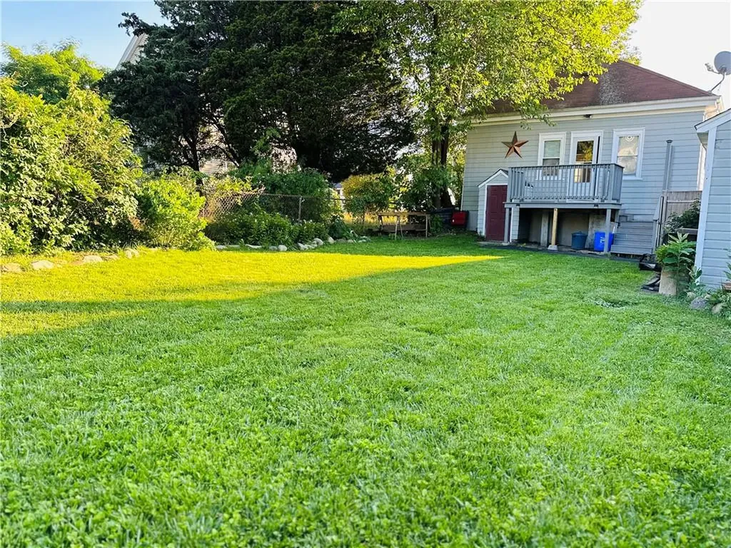17 Mason Avenue Bristol RI 02809