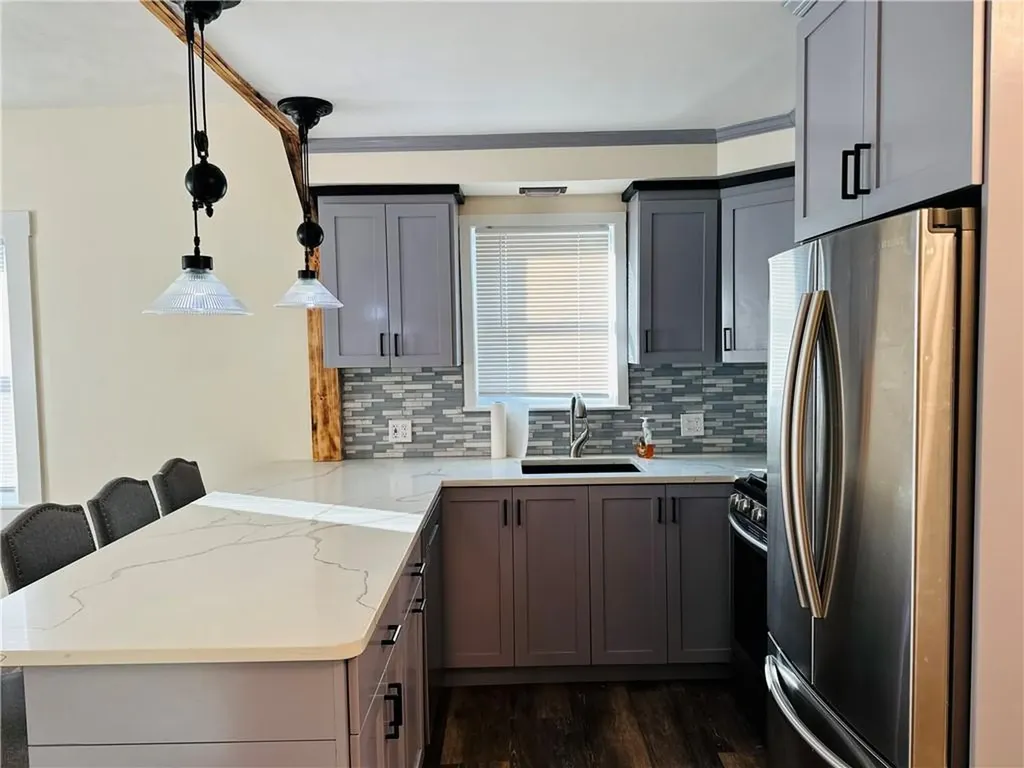 17 Mason Avenue Bristol RI 02809