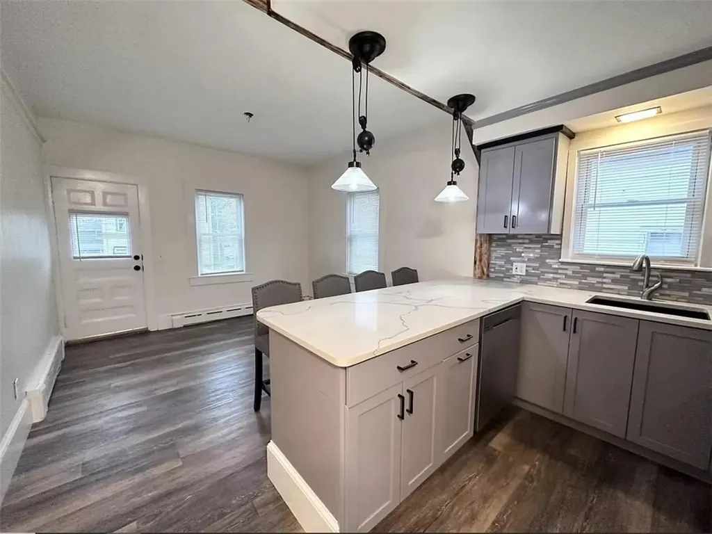 17 Mason Avenue Bristol RI 02809