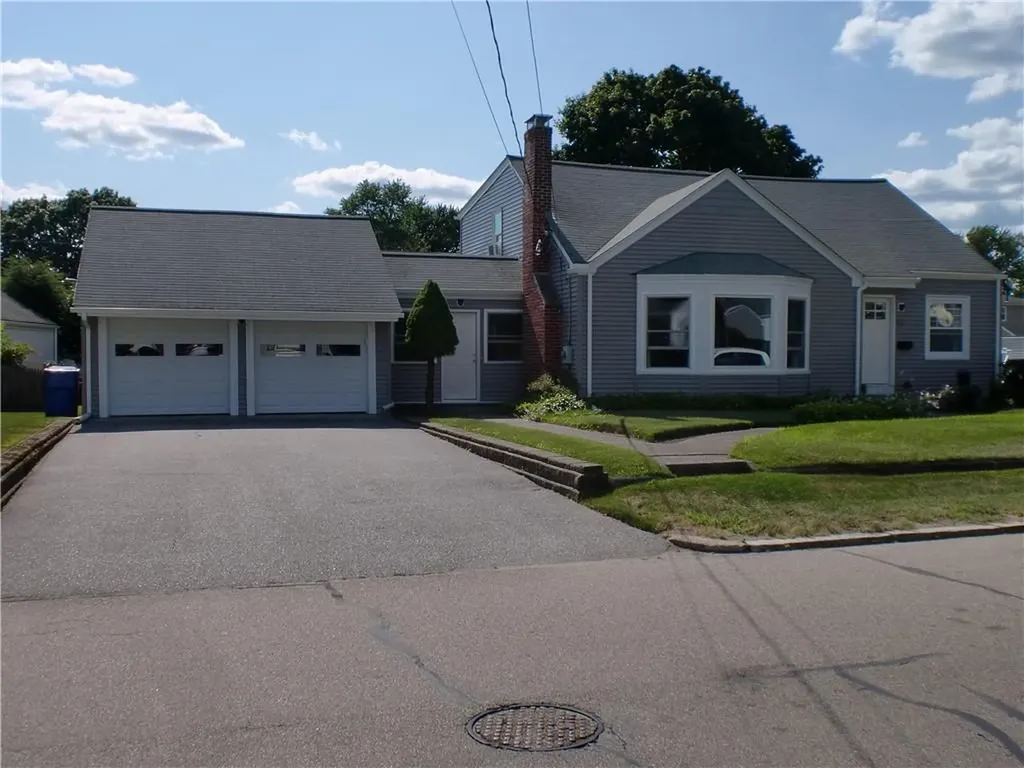 86 Rice Street Pawtucket RI 02861