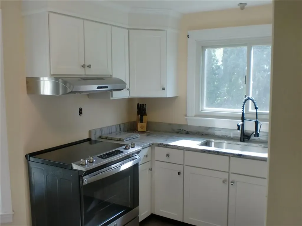 86 Rice Street Pawtucket RI 02861