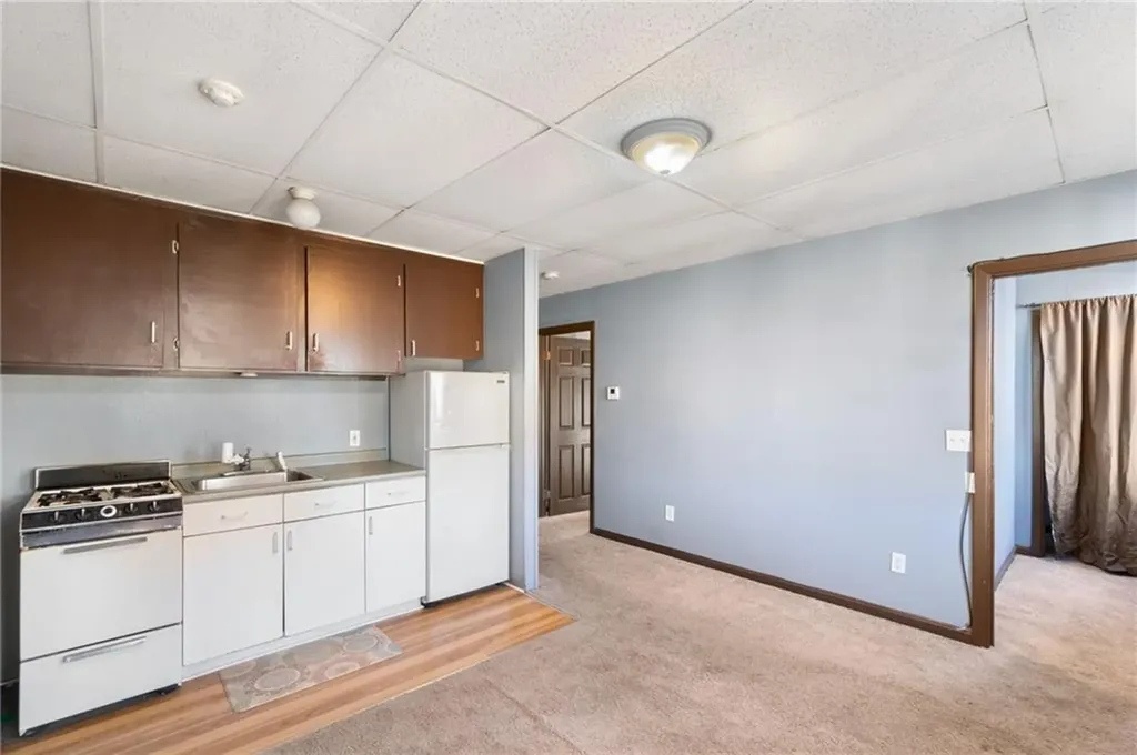 32 Weaver Street West Warwick RI 02893
