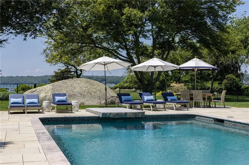 419 West Beach Road Charlestown RI 02813