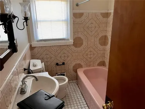 96 Monticello Road Pawtucket RI 02861