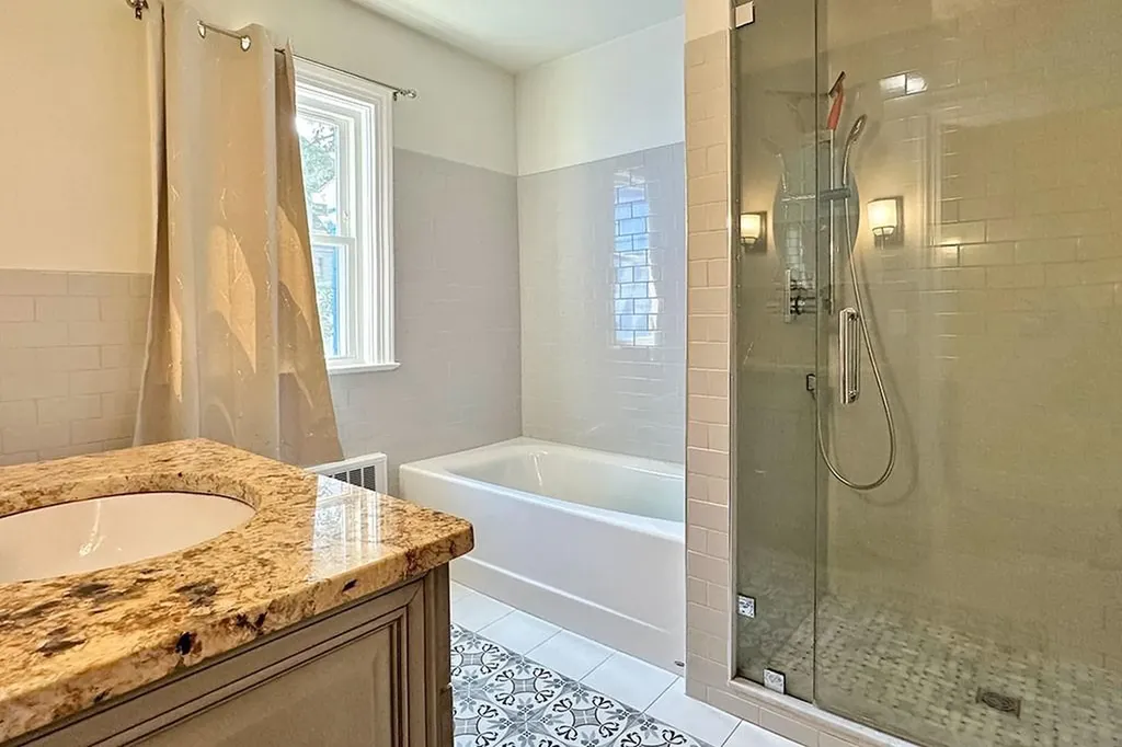 124 Edgehill Road Providence RI 02906