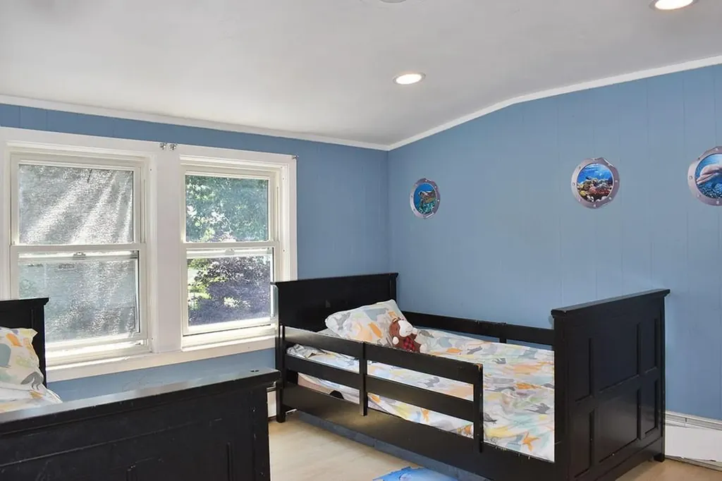 124 Edgehill Road Providence RI 02906