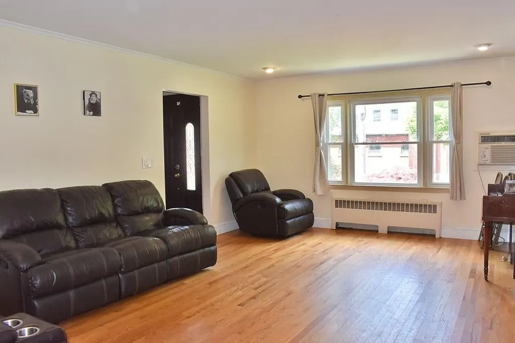 124 Edgehill Road Providence RI 02906