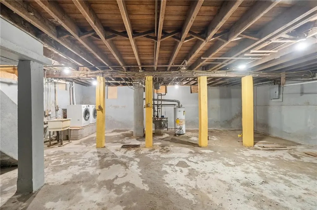 24 Sisson Street Pawtucket RI 02860