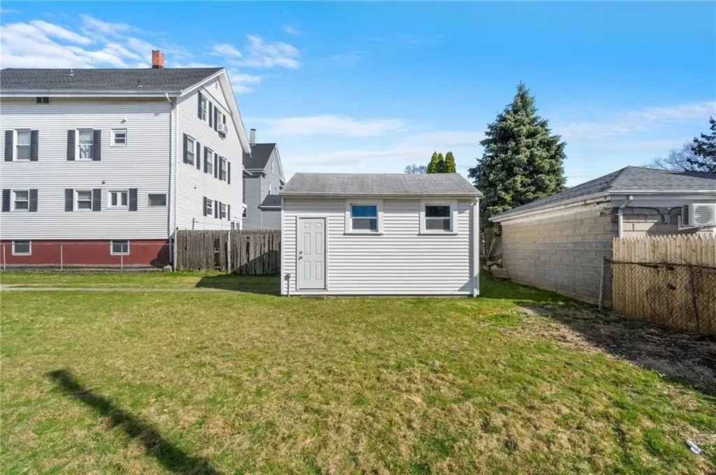 24 Sisson Street Pawtucket RI 02860