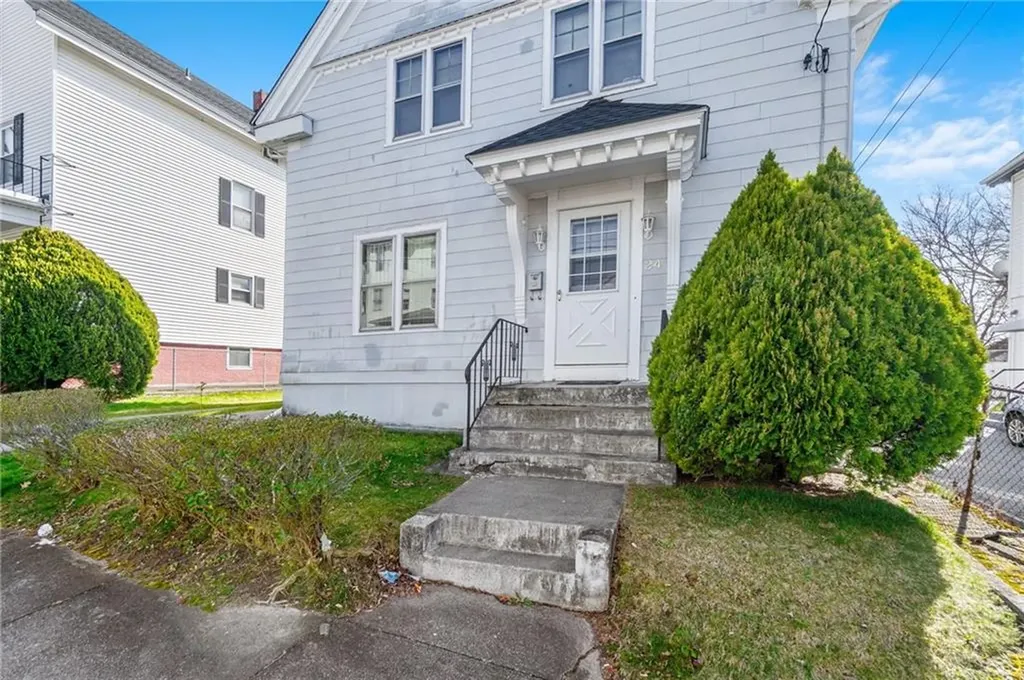 24 Sisson Street Pawtucket RI 02860