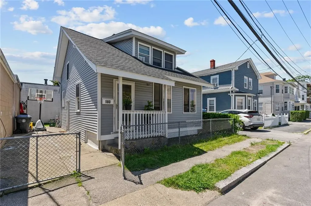 180 Vincent Avenue North Providence RI 02904