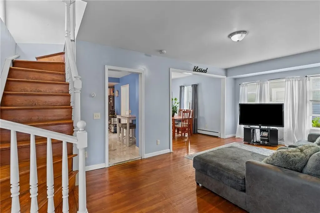 180 Vincent Avenue North Providence RI 02904