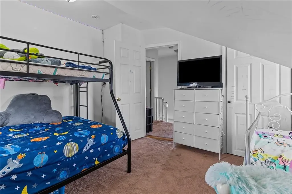 180 Vincent Avenue North Providence RI 02904