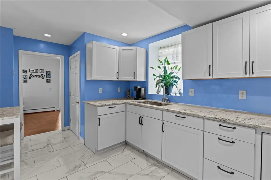 180 Vincent Avenue North Providence RI 02904