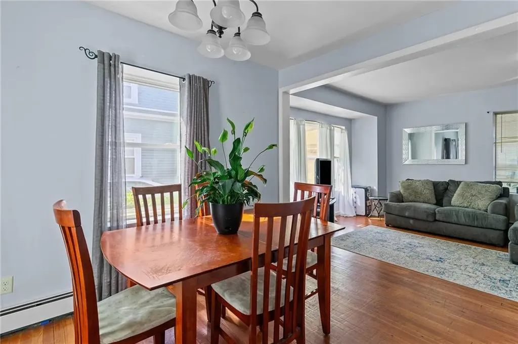 180 Vincent Avenue North Providence RI 02904