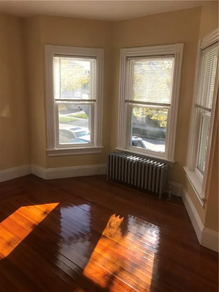 217 Vermont Avenue Providence RI 02905