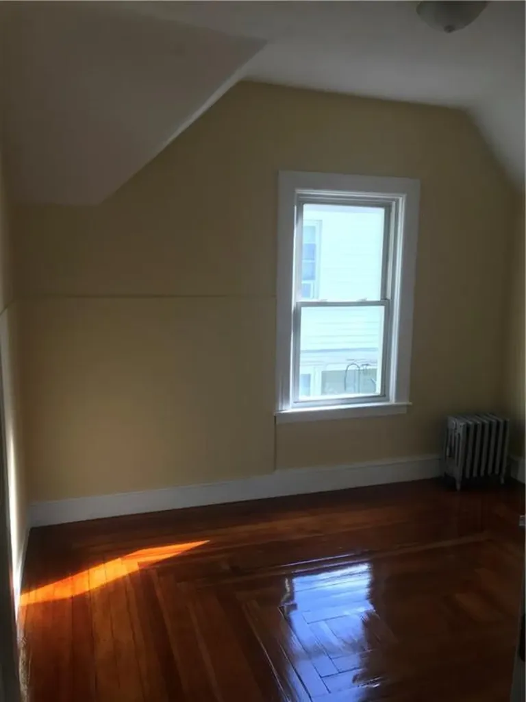217 Vermont Avenue Providence RI 02905