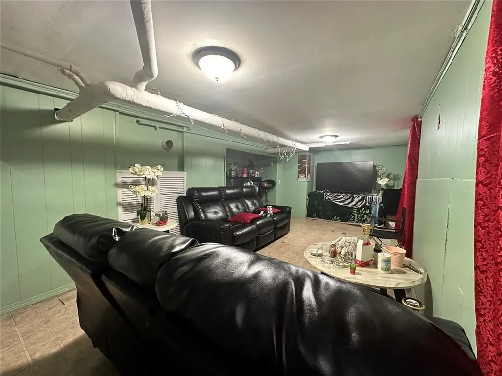 217 Vermont Avenue Providence RI 02905