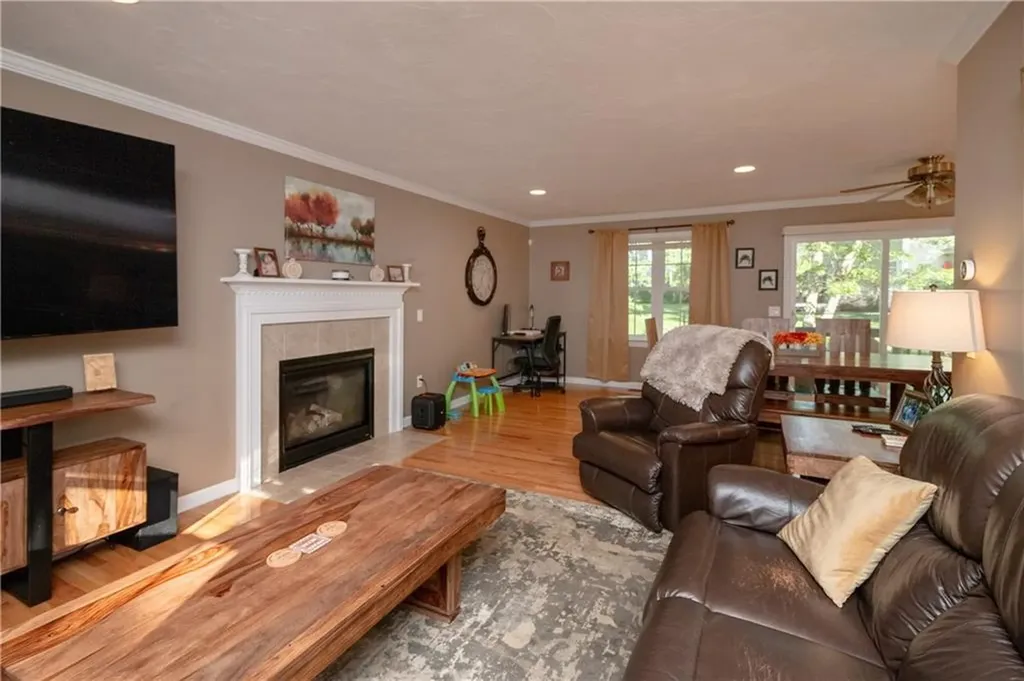 2 Douglas Fir Way Coventry RI 02816