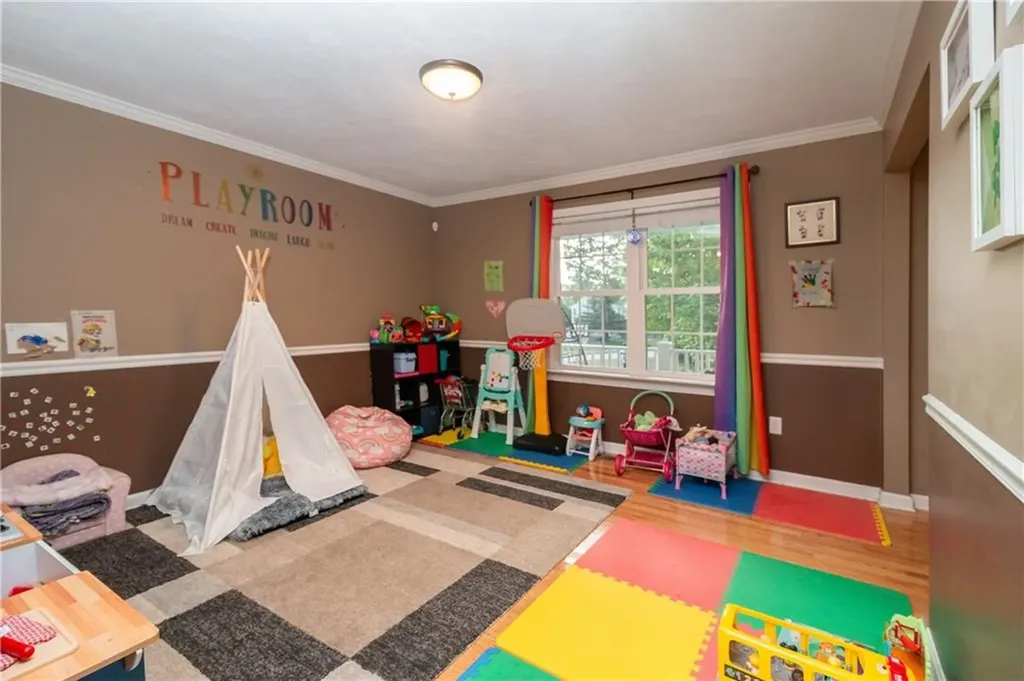 2 Douglas Fir Way Coventry RI 02816