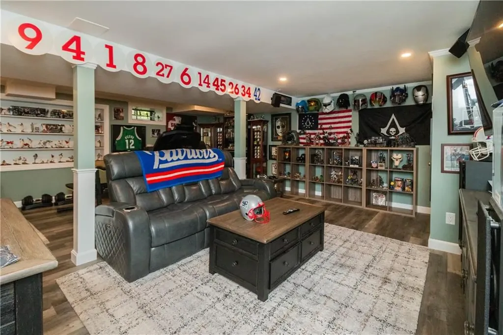 2 Douglas Fir Way Coventry RI 02816
