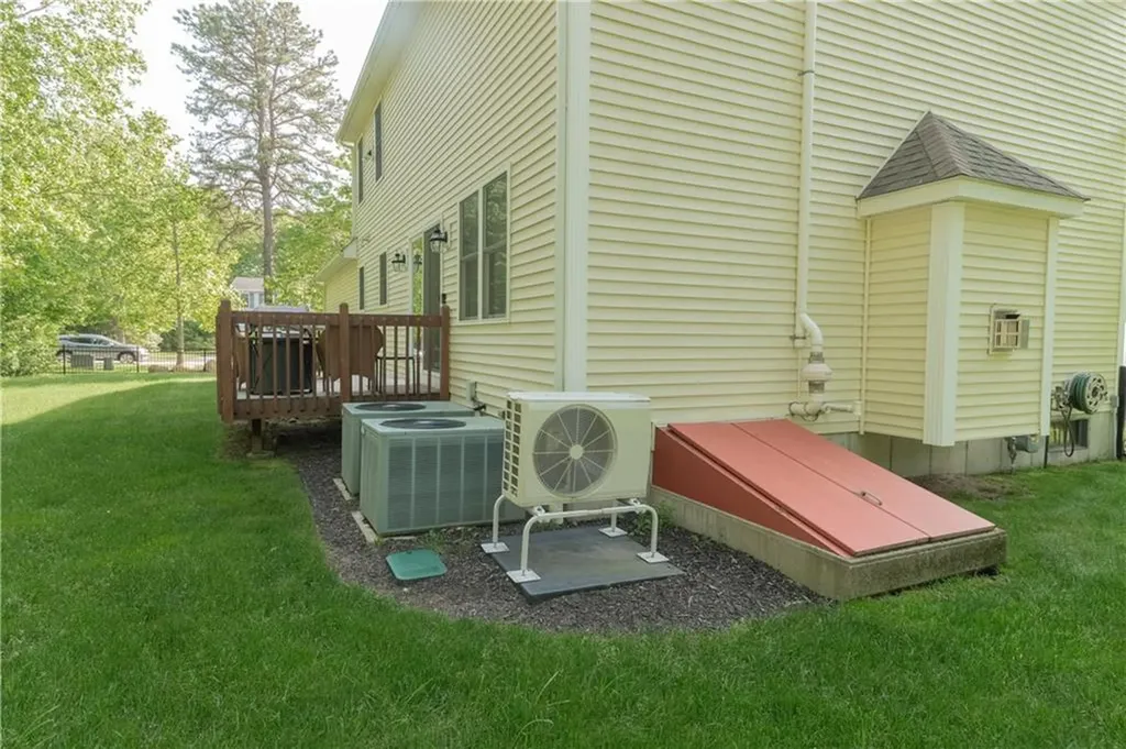 2 Douglas Fir Way Coventry RI 02816