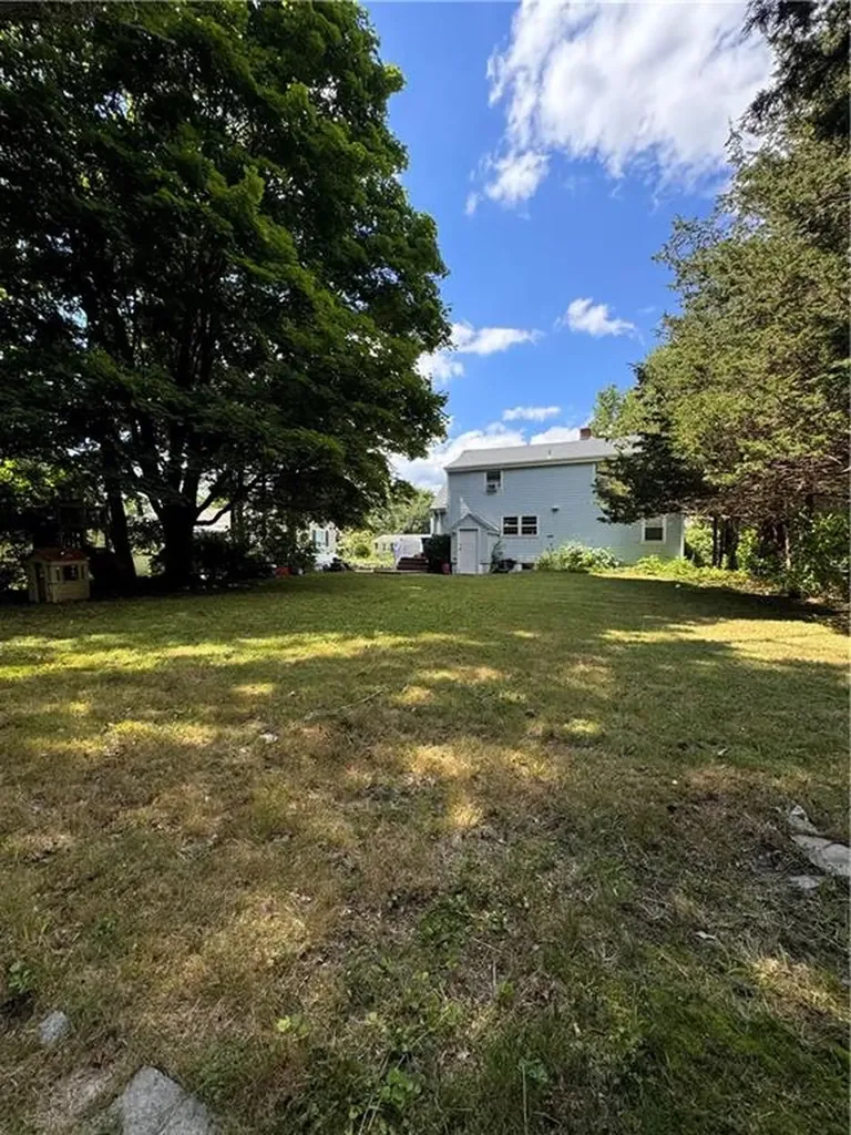 25 Boiling Spring Avenue Westerly RI 02891