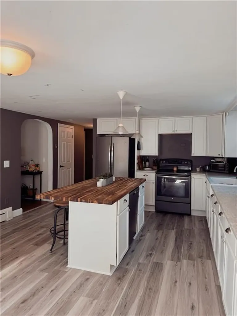 25 Boiling Spring Avenue Westerly RI 02891