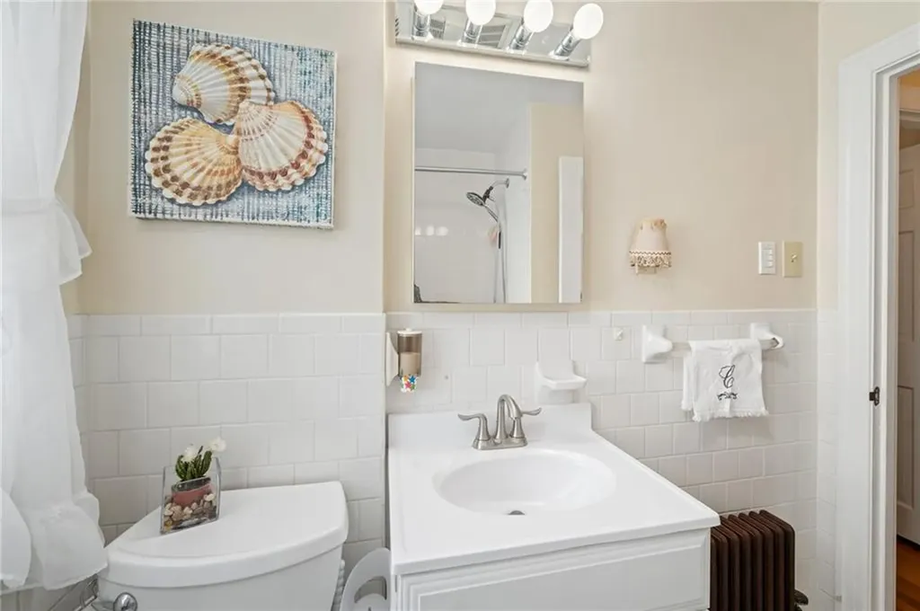 104 Benedict Street Pawtucket RI 02861