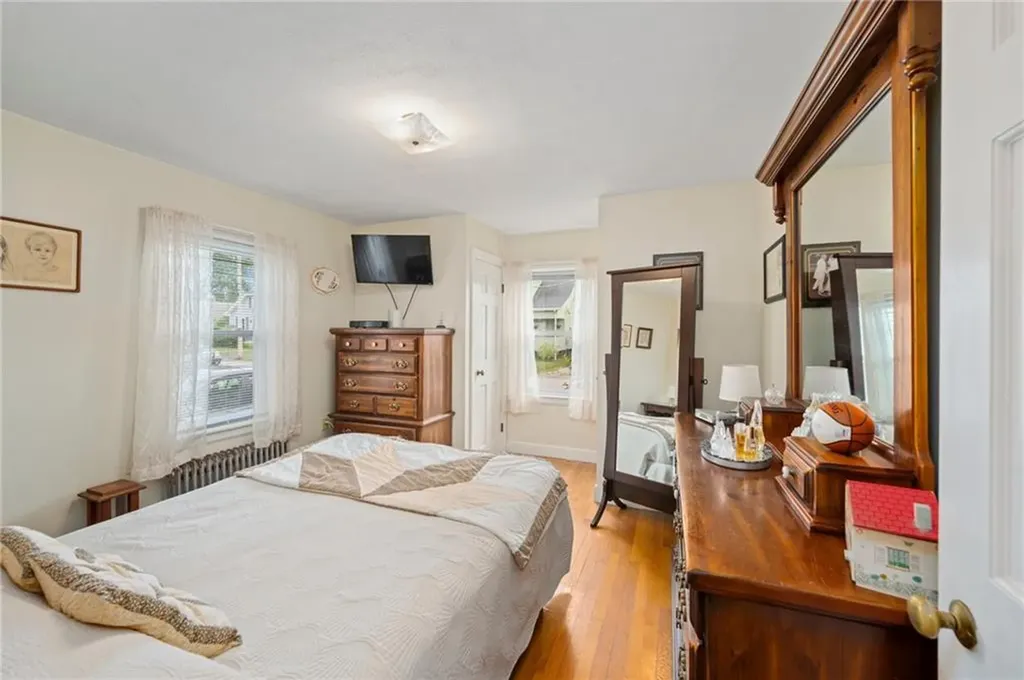 104 Benedict Street Pawtucket RI 02861