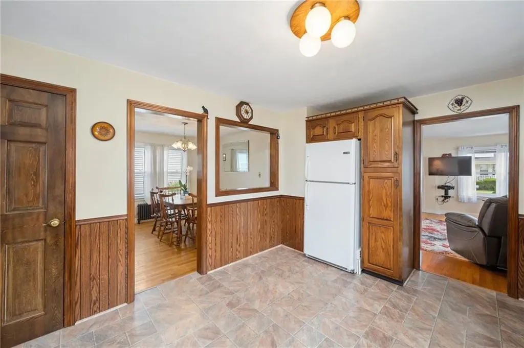 104 Benedict Street Pawtucket RI 02861