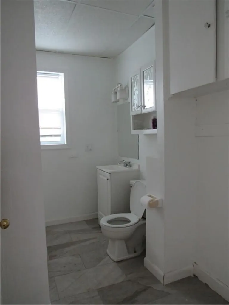 438 East Avenue Pawtucket RI 02860