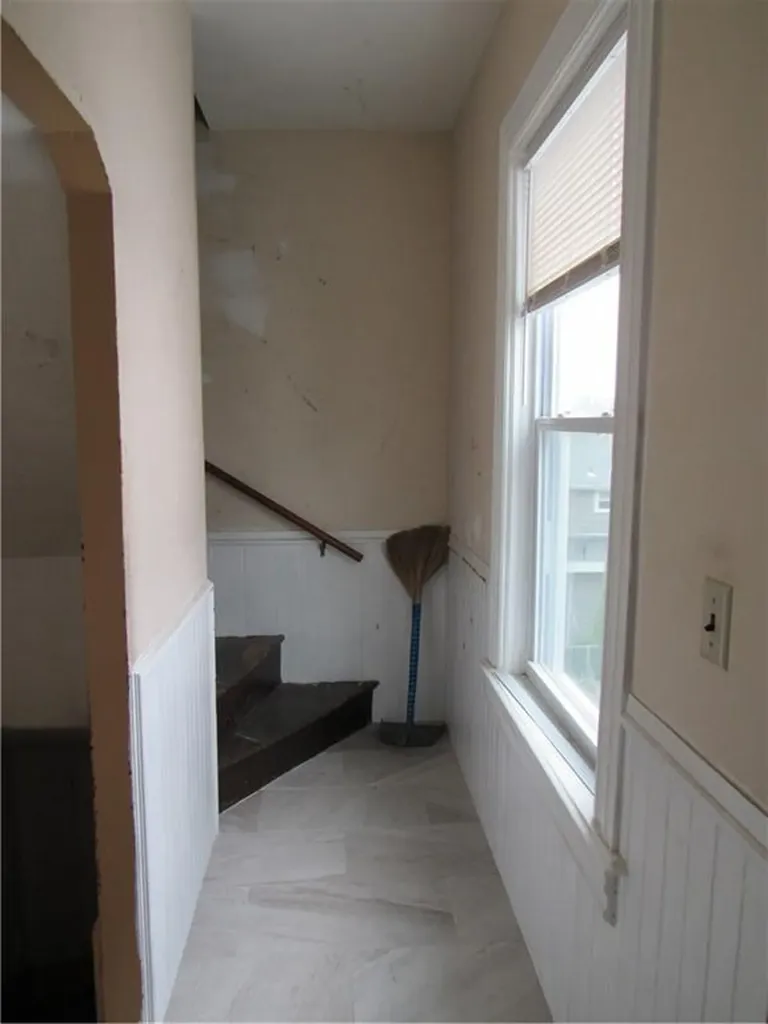 438 East Avenue Pawtucket RI 02860