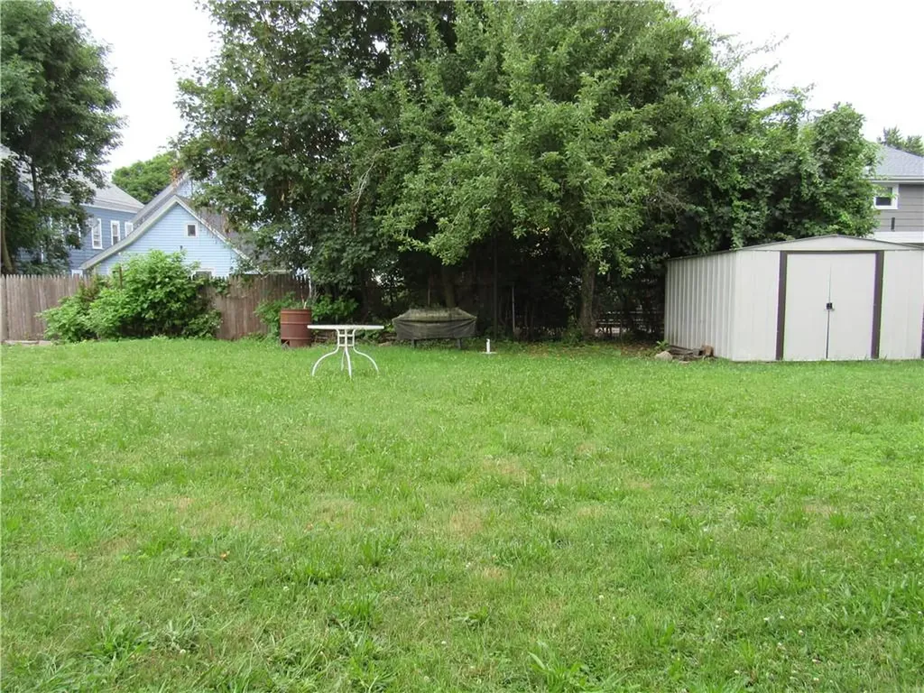 438 East Avenue Pawtucket RI 02860