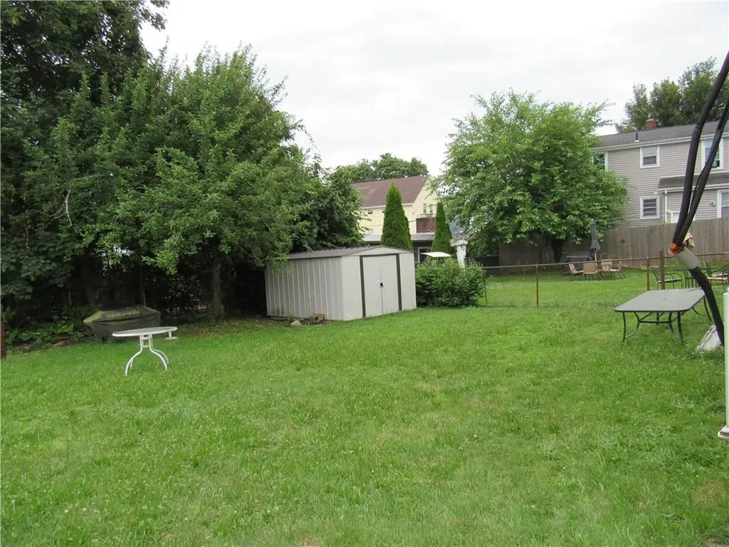 438 East Avenue Pawtucket RI 02860