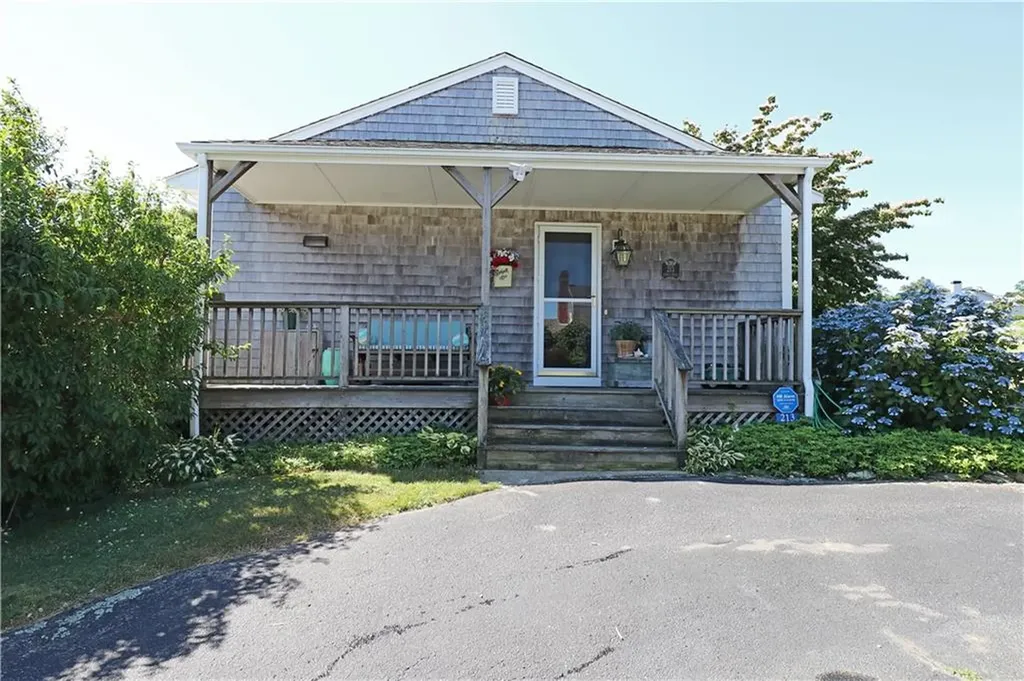 213 Ethel Drive Portsmouth RI 02871