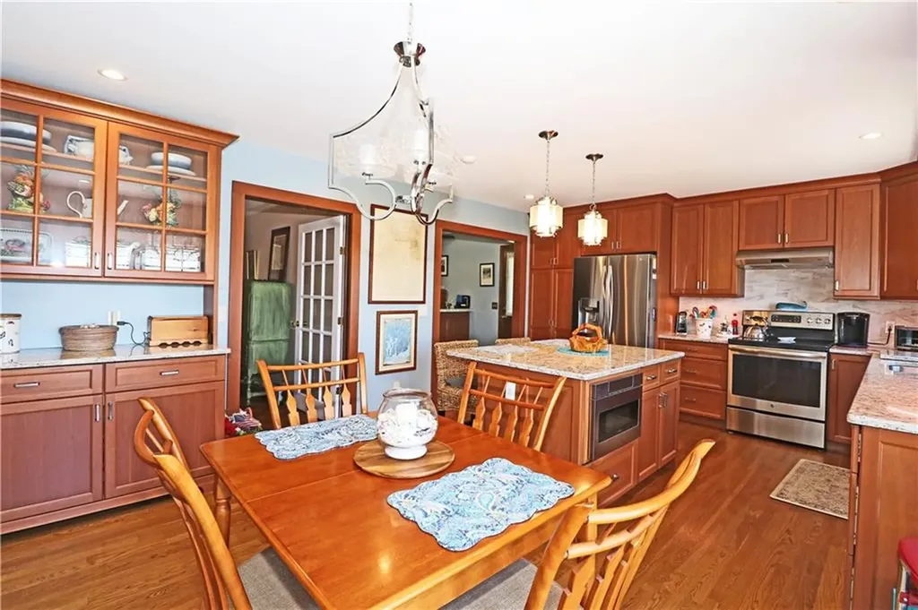 213 Ethel Drive Portsmouth RI 02871