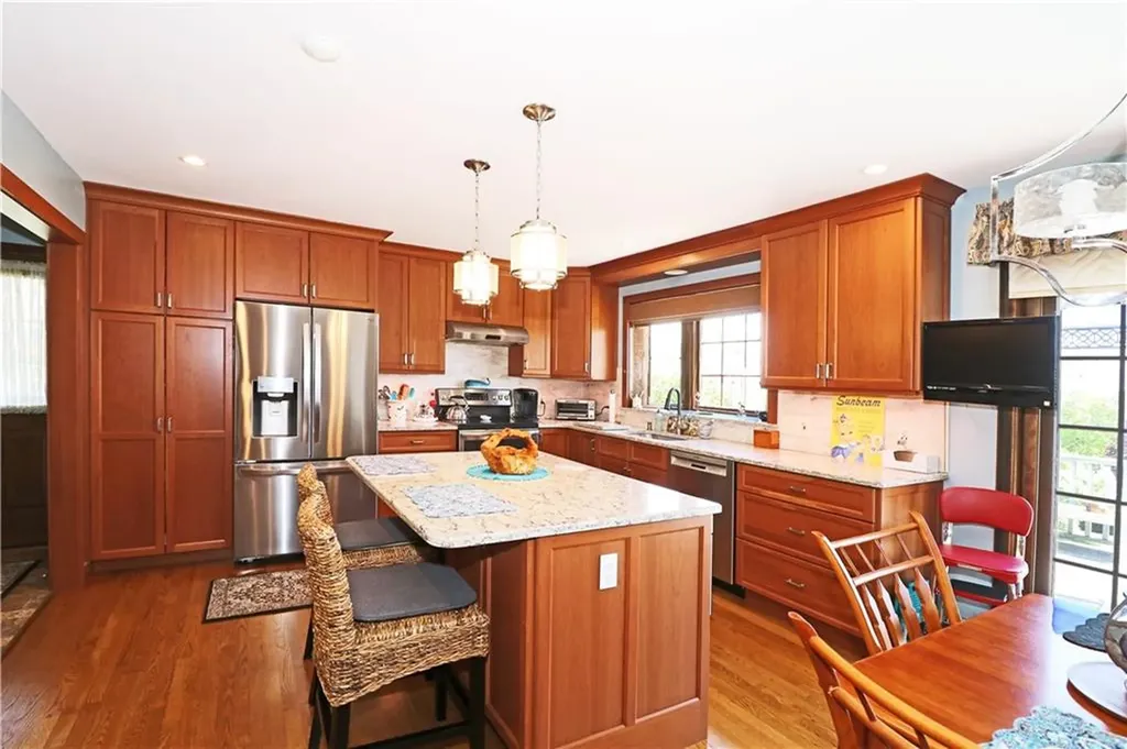 213 Ethel Drive Portsmouth RI 02871