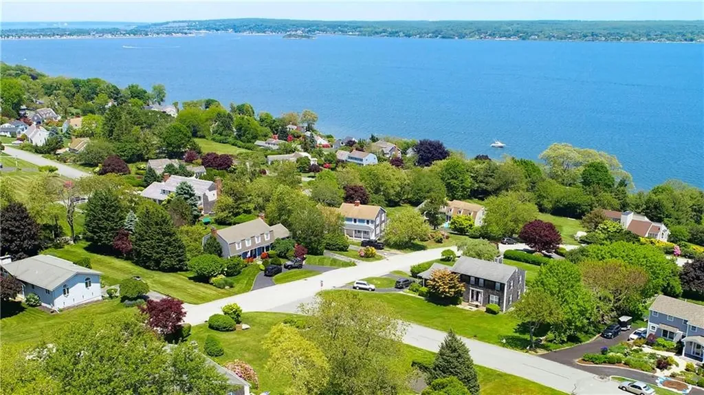 213 Ethel Drive Portsmouth RI 02871