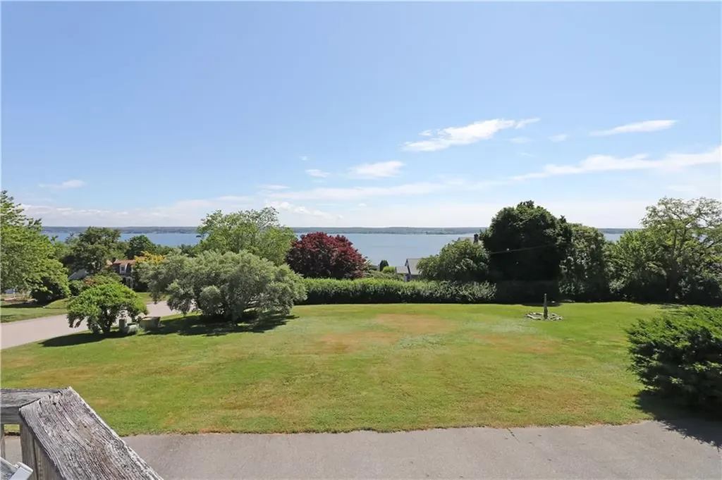 213 Ethel Drive Portsmouth RI 02871