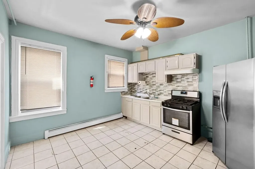 38 40 Taylor Street Providence RI 02907