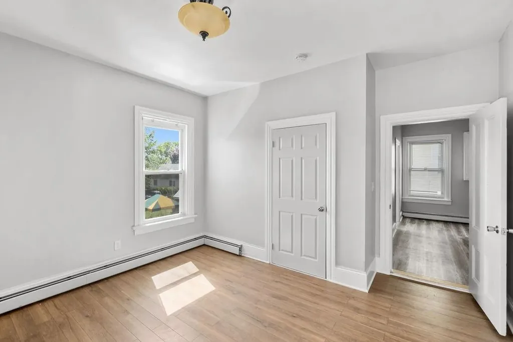 38 40 Taylor Street Providence RI 02907