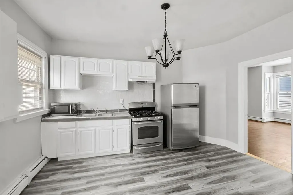 38 40 Taylor Street Providence RI 02907