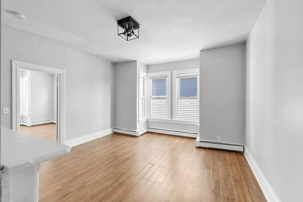 38 40 Taylor Street Providence RI 02907