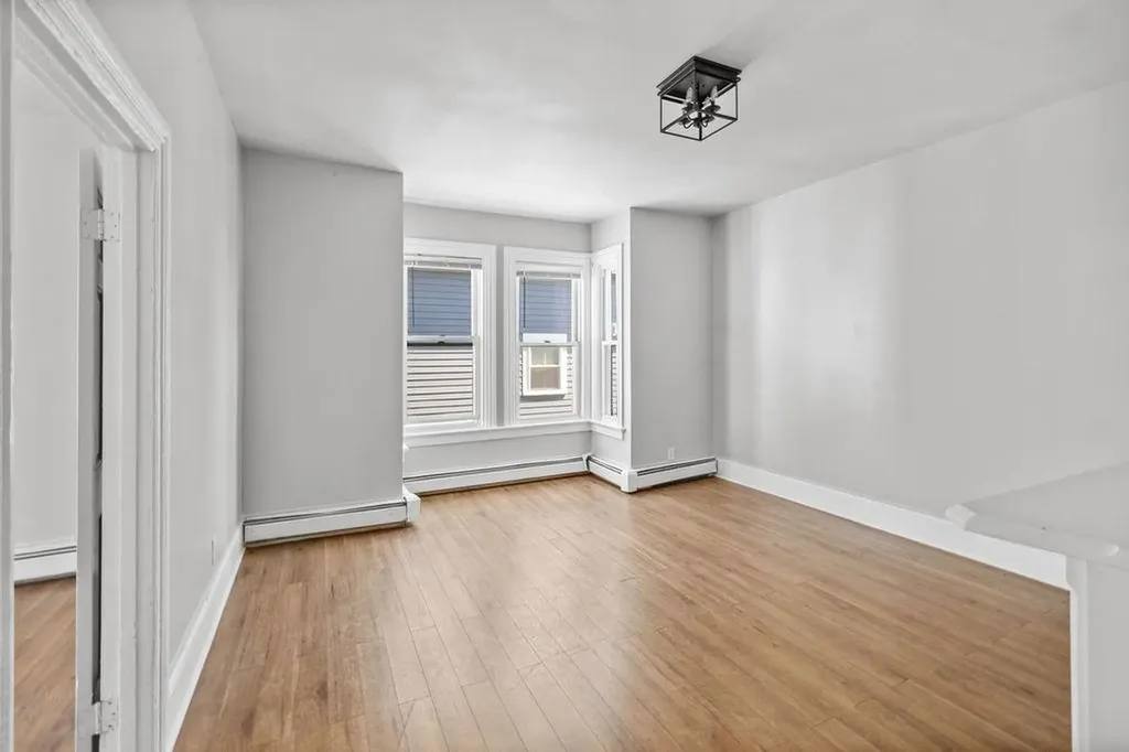 38 40 Taylor Street Providence RI 02907